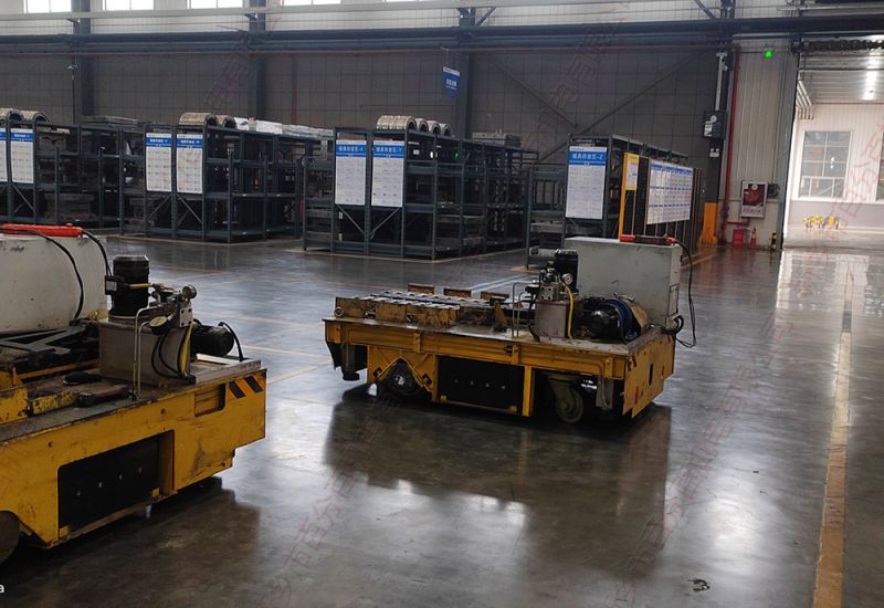 工業(yè)車間選用無軌轉運車來運輸搬運工件的優(yōu)勢