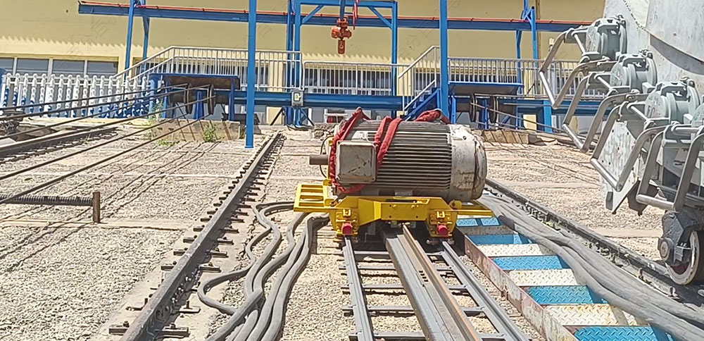 齒軌軌道車(chē)-1